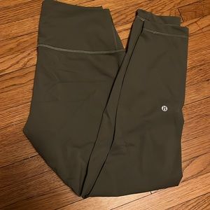 Nearly new! Lululemon Wunder Train Contour Fit High-Rise Tight 25”